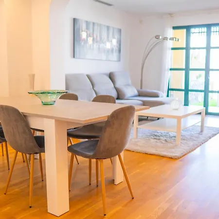 Lejlighed Luisa - Relax With Ocean View And Pool *